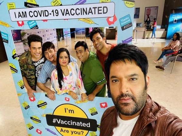 'The Kapil Sharma Show' team- Kapil Sharma, Sudesh Leheri, Krushna Abhishek, Kiku Sharda, Bharti Singh, and Chandan Prabhakar (Image Source: Instagram)