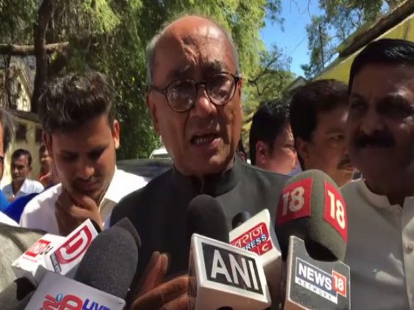 Senior Congress leader Digvijaya Singh speaks to media in Bhopal on Sunday [Photo/ANI]