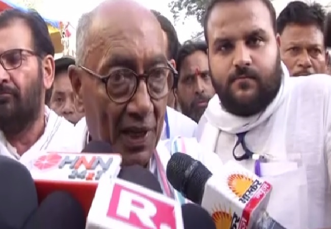 Congress leader Digvijaya Singh speaking to media in Bhopal, Madhya Pradesh on Thursday Photo/ANI.