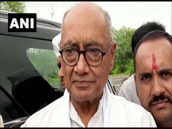 Senior Congress leader Digvijaya Singh speaking to ANI. 