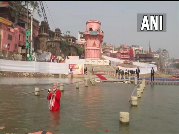PM Narendra Modi takes holy dip in River Ganga at Varanasi (Photo/ ANI)