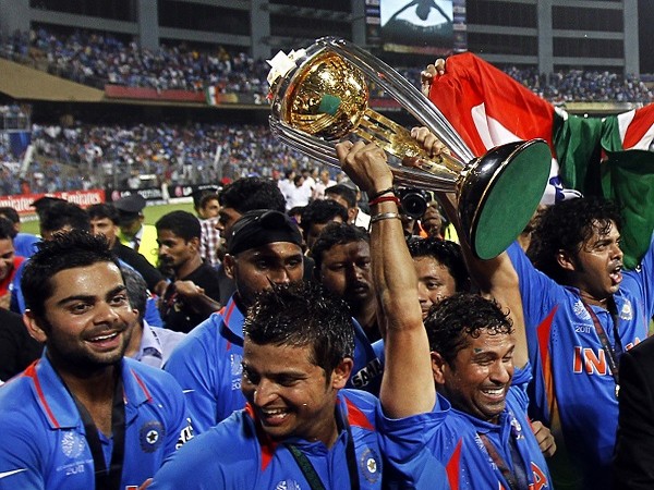 Team India celebrating after 2011 World Cup win