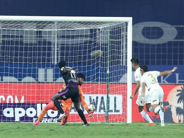 Diego Mauricio taps home to give OFC the lead in the first half (Image: ISL)
