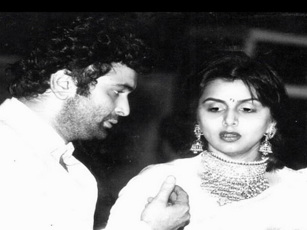 Neetu Kapoor with her late husband and legendary actor Rishi Kapoor(Image Source: Instagram)