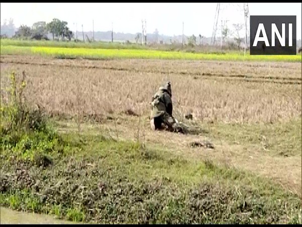 Murshidabad District Police Bomb Disposal Squad at Kandi subdivision (Photo/ANI)