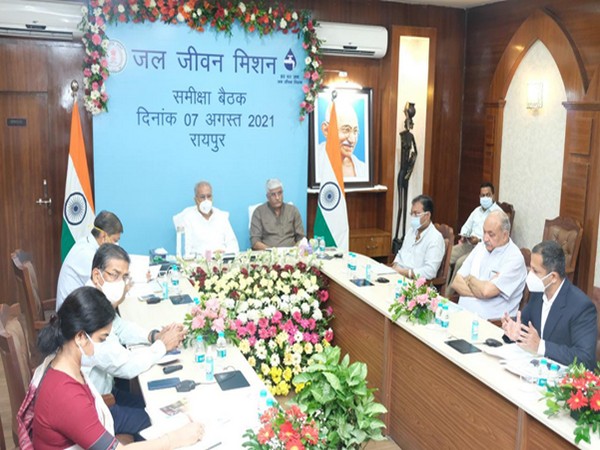 Visual of the meeting chaired by CM Bhupesh Baghel, Minister of Jal Shakti Ministry Gajendra Singh Shekhawat (Photo/PIB)
