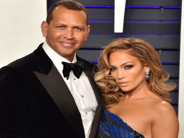 Alex Rodriguez, Jennifer Lopez (Image source: Instagram)