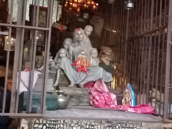 'NRC' themed Durga Puja Pandal at South Kolkata club (Photo/ANI)