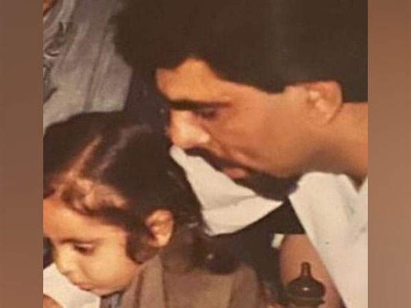 Childhood picture of Ayushmann Khurrana with his father. (Image Source: Instagram)