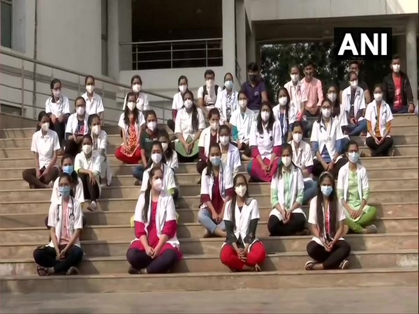 Holding placards, interns sitting on dharna outside their hospitals asked the state government to raise their stipend from 13,000 to Rs 20,000. 