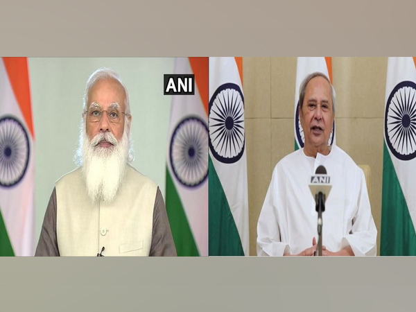 Prime Minister Narendra Modi (left) and Odisha Chief Minister Naveen Patnaik (right)