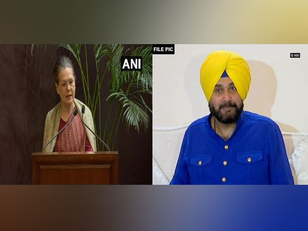 Congress interim President Sonia Gandhi and Congress leader Navjot Singh Sidhu  (File Photo)