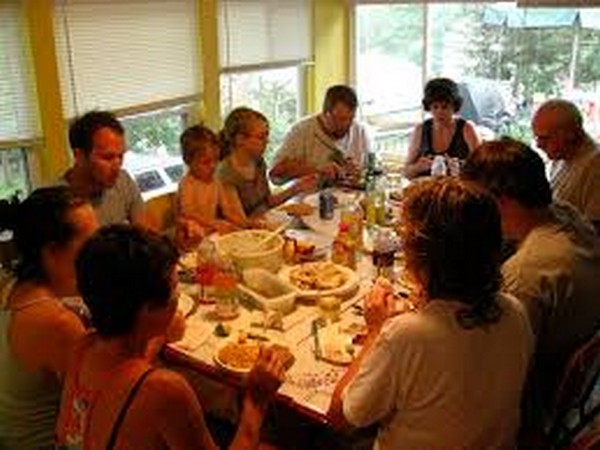 
    Study says people eat more when dine with family or friends
    