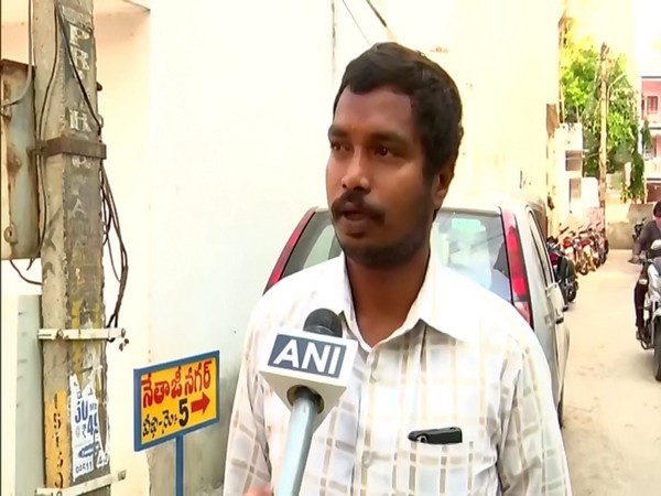 Dhanraj, an app based driver, speaking to ANI in Hyderabad, Telangana on Saturday. Photo/ANI