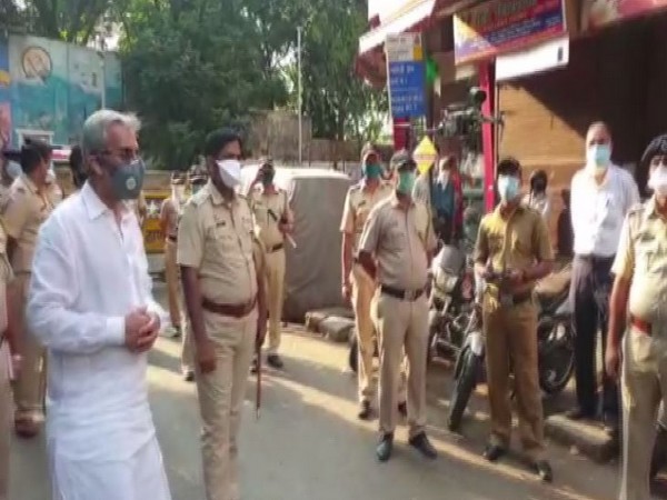 Mumbai Police uses drones as a medium to spread the message of social distancing