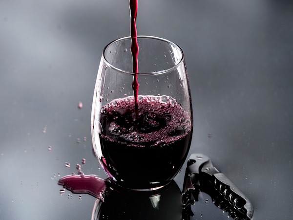 Vegans suffer more severe symptoms than their meat-eating peers after a night of chugging on booze.