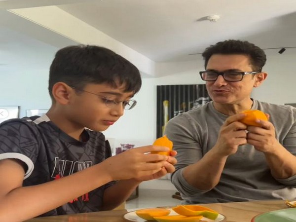 Aamir Khan with son Azad Rao (Image source: Instagram)