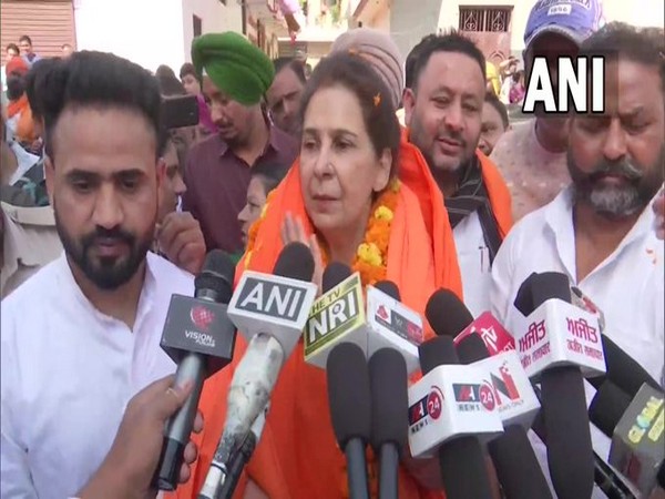 Congress leader Navjot Kaur Sidhu spoke to media in Amritsar on Tuesday (Photo/ANI)