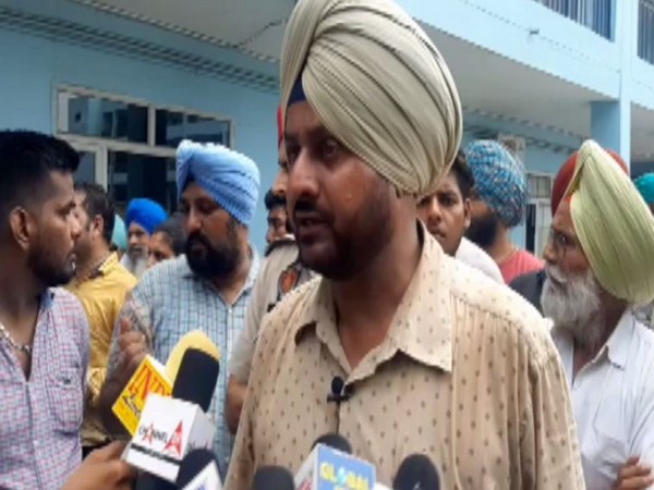 Deputy Superintendent of Police Gurban Singh speaking to media persons in Ludhiana, Punjab on Tuesday.