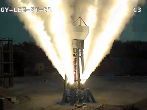 ISRO successfully tests Low Altitude Escape Motor of Crew Escape System of Gaganyaan project (Photo credit : Twitter@isro)