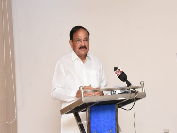 Vice President M Venkaiah Naidu addresses 6th Anniversary of Rashtrethara Telugu Samakhya (Photo/Twitter)