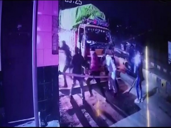 Visuals from CCTV footage of the vandalism in Indore toll plaza (Photo/ANI) 