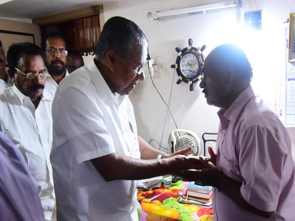 Kerala Chief Minister Pinarayi Vijayan met parents of one of the deceased in the Nepal tragedy in Thiruvananthapuram on Sunday. Photo/ANI