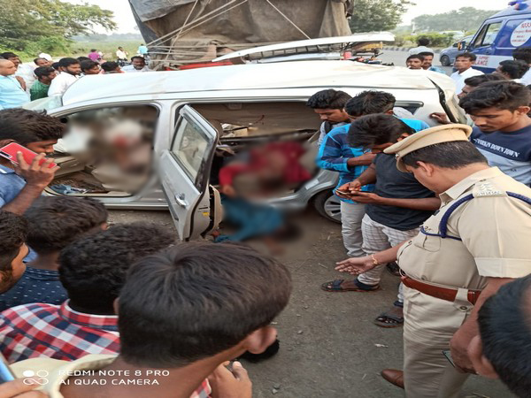 Visual from the accident site on Thursday in Krishna district. Photo/ANI