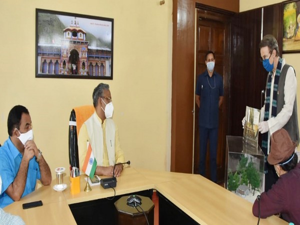 Uttarakhand Chief Minister Trivendra Singh Rawat held a meeting with forest officials on Saturday (Photo/ANI)