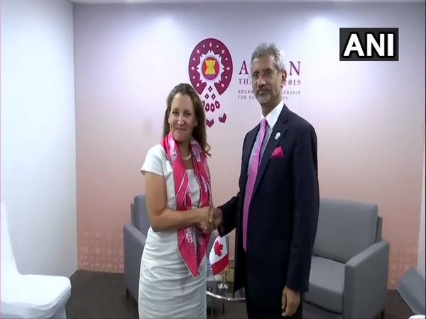 Canadian Foreign Minister Chrystia Freeland (L) and External Affairs Minister S Jaishankar (R) in Bangkok on August 2 (Photo/ANI)