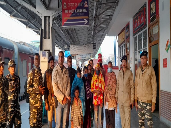 Eight persons from Assam who were held on pretext of providing jobs rescued by SSB from Gujarat.