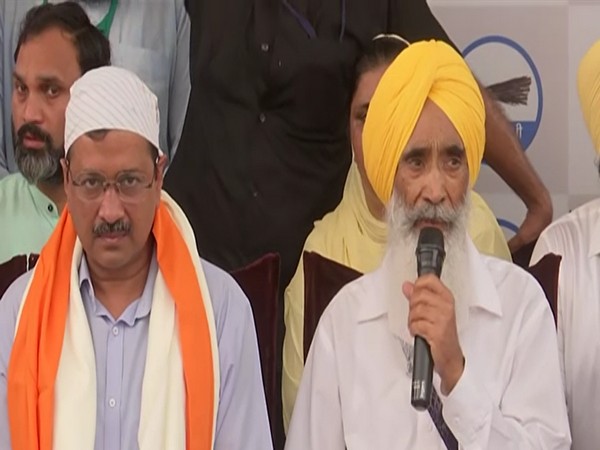 Former SAD leader Sewa Singh Sekhwan joins AAP (Photo/ANI)