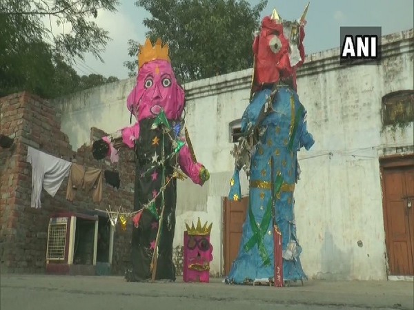 Police seizes effigies near railway line in Ludhiana 