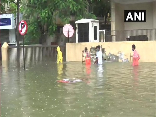 Rainfall causes waterlogging in several areas across Mumbai. [Photo/ANI]