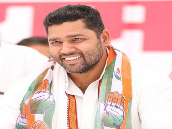 Rajasthan's youth affairs and sports minister Ashok Chandna (Photo/Twitter)