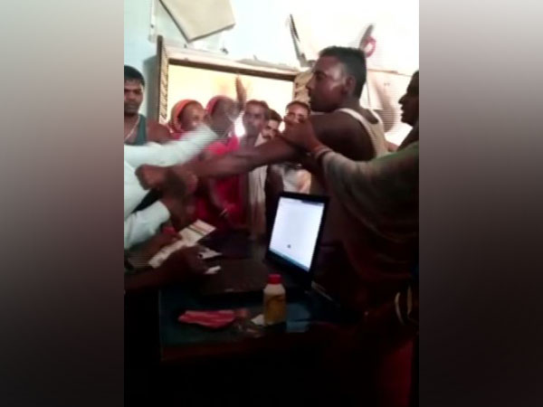 Screen grab from the viral video.