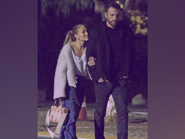 Jennifer Lopez, Ben Affleck (Image source: Instagram)