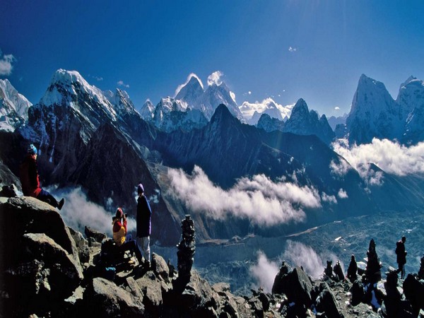 Trekkers on Mount Everest