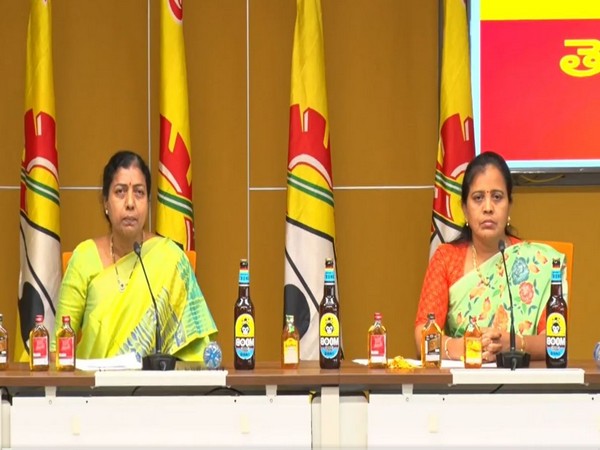 TDP leaders Gadde Anuradha and Achanta Sunitha (Photo:Twitter/Telugu Desam Party)