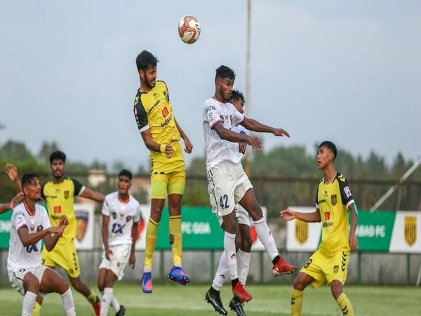 Hyderabad FC and FC Goa in action (Photo/ISL)