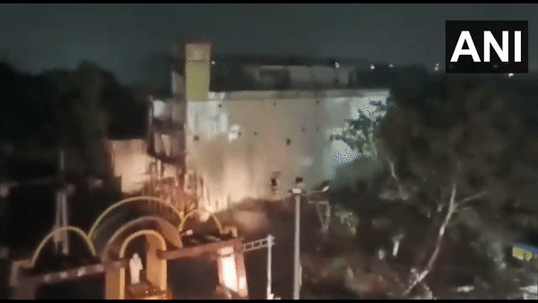 Hotel demolished in Sagar (Photo/ANI)