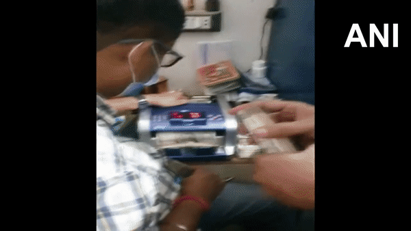 Visuals of ED raid in Kolkata (Photo/ANI)