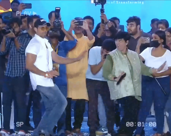 Hrithik and Falguni Pathak (Image source: Instagram)