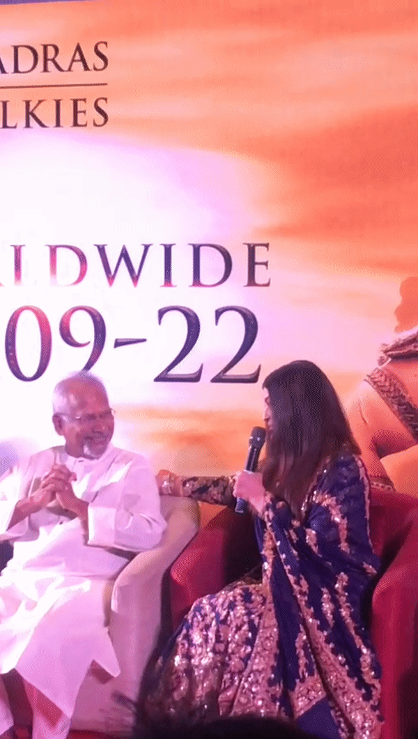 Aishwarya Rai touches 'guru' Mani Ratnam's feet