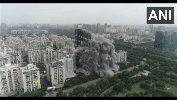 Visuals of the demolition of Supertech twin towers in Noida (Photo/ANI)