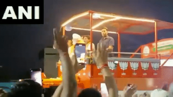 Visual of the phone being thrown at PM Modi's vehicle (Photo/ANI)