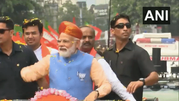 PM Modi holds mega road show in Bengaluru (Photo/ANI)