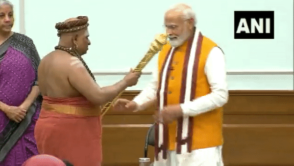 Adheenams handing over 'Sengol' to PM Modi (Photo/ANI)