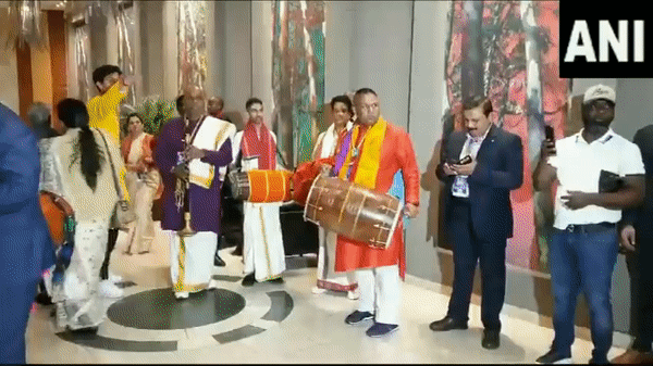 Indian diapora in South Africa awaits PM Modi at hotel in Johannesburg (Photo/ANI)