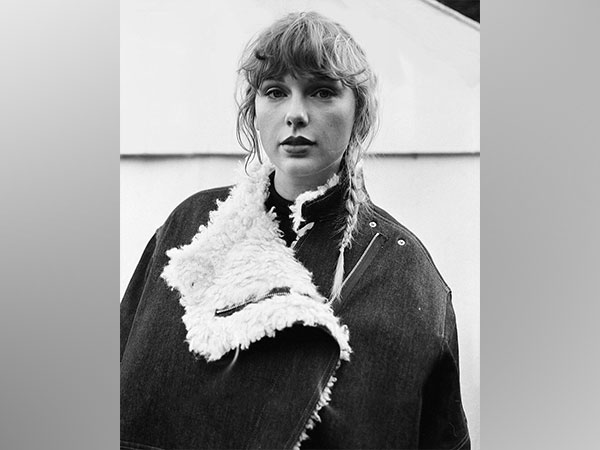 Taylor Swift (Image Source: Instagram)